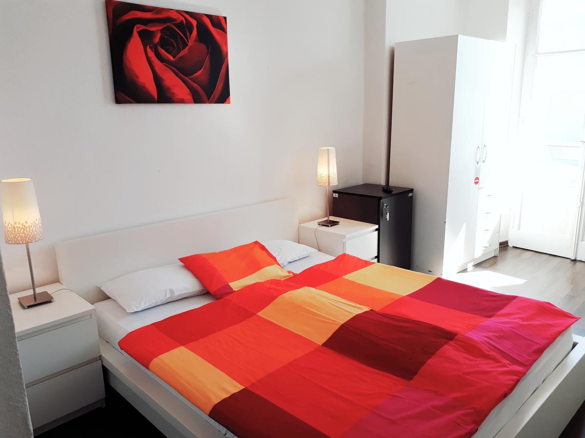 Hotel Garni Battello Melide Zewnętrze zdjęcie